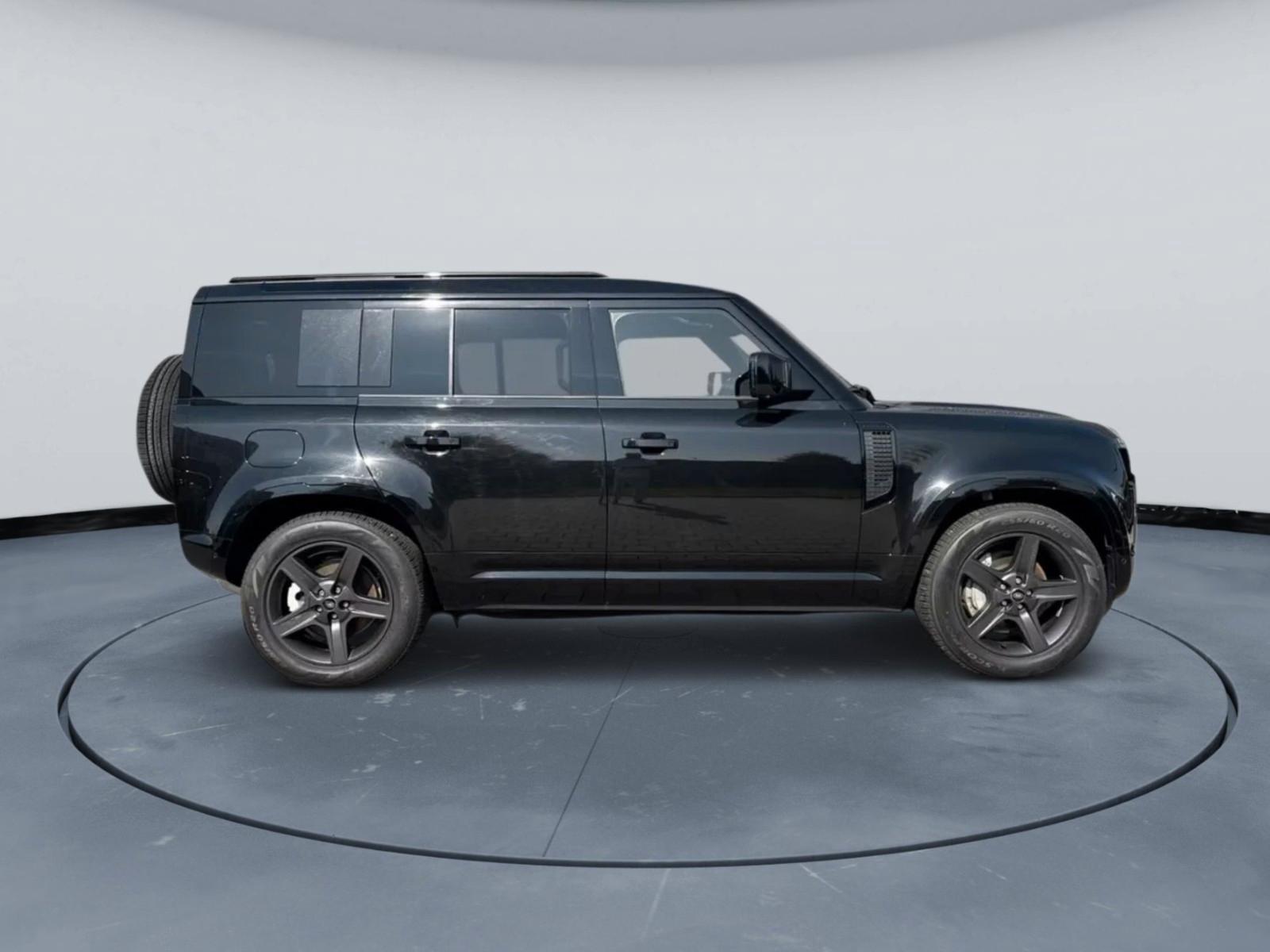 Land Rover Defender 3.0 D300 MHEV X-Dynamic SE 110
