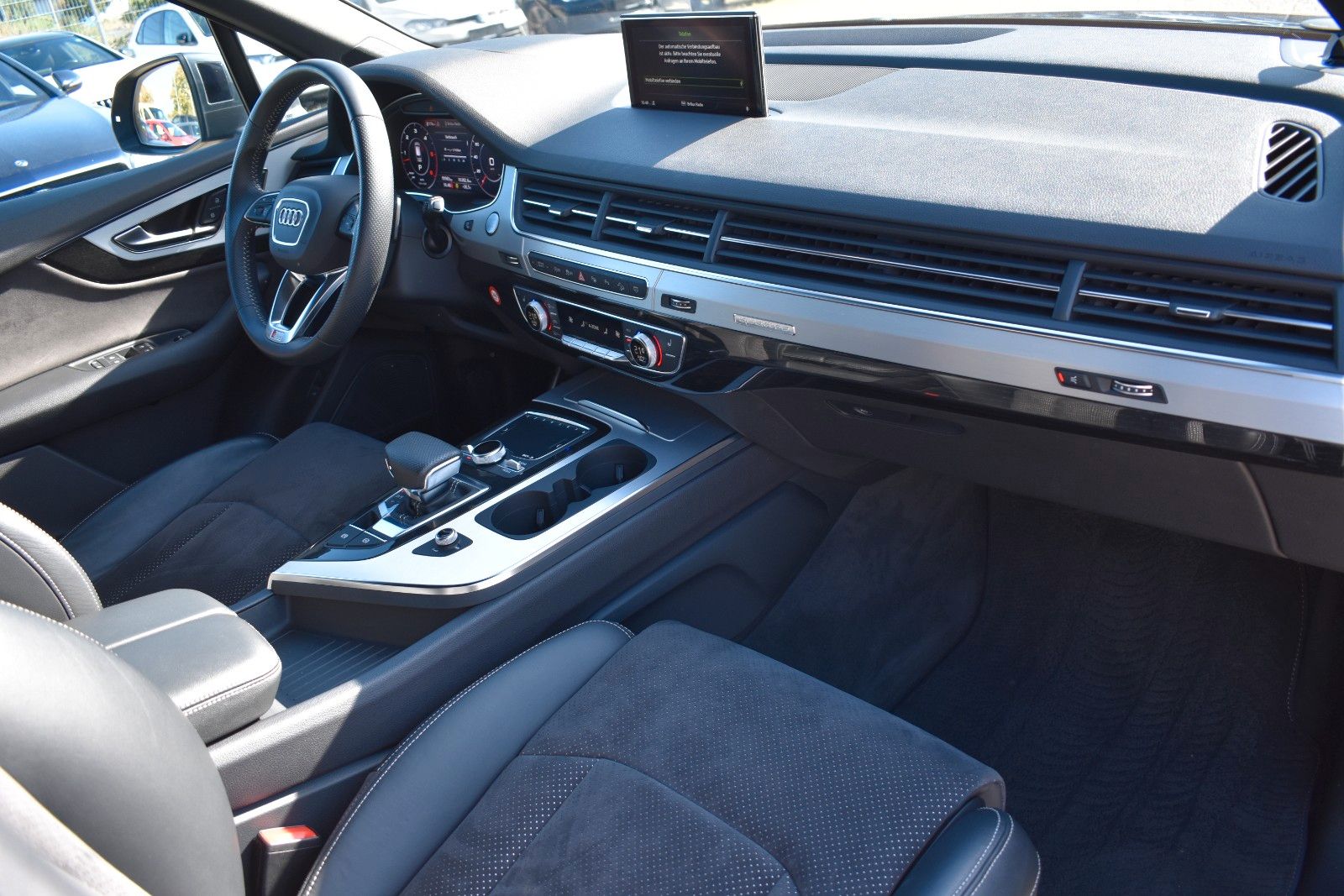 Fahrzeugabbildung Audi Q7 50 TDI quattro S Line/PANO/Night/7 Sitz/B&O