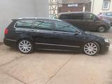Volkswagen Passat 2.0 TDI DPF Highline R-Line 4Motion - Volkswagen Passat aus 2009: Kombi