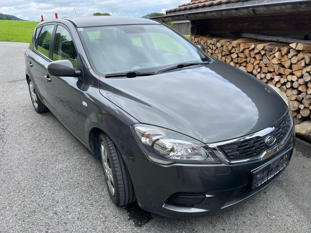 Kia ANDERE Ceed Edition 7