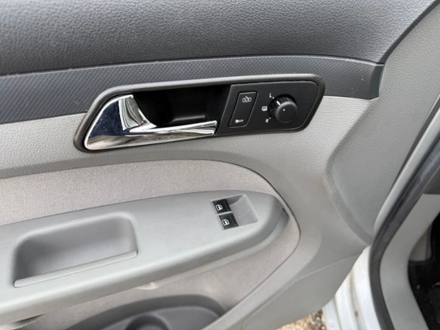 Fahrzeugabbildung Volkswagen Caddy Rollstuhlrampe