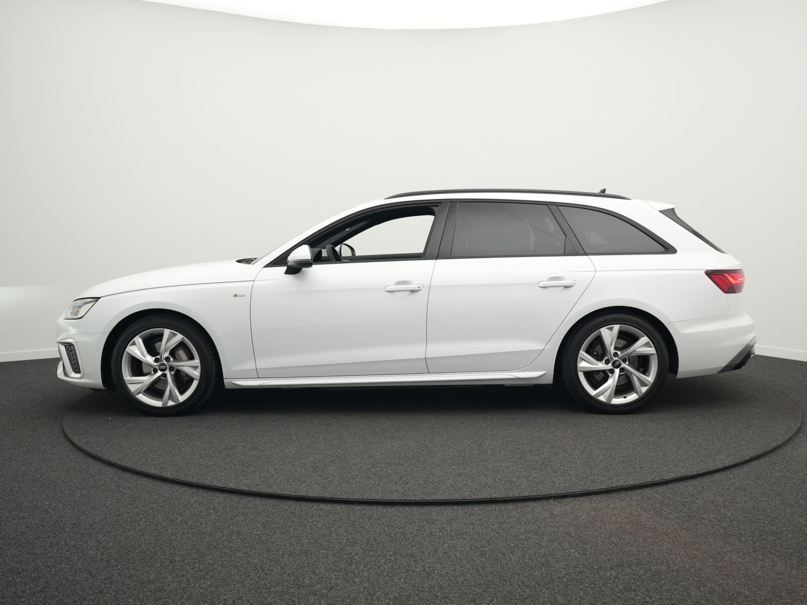 Audi A4 - Bild 12