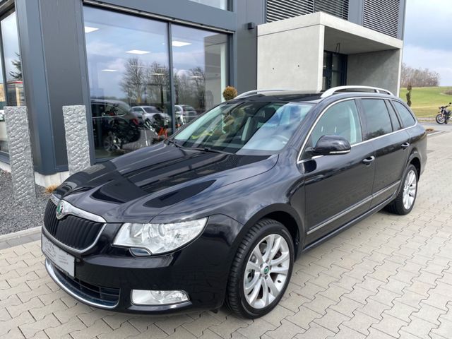 Skoda Superb Combi 1.8 TSI Elegance/AHK/Sitzheiz./PDC