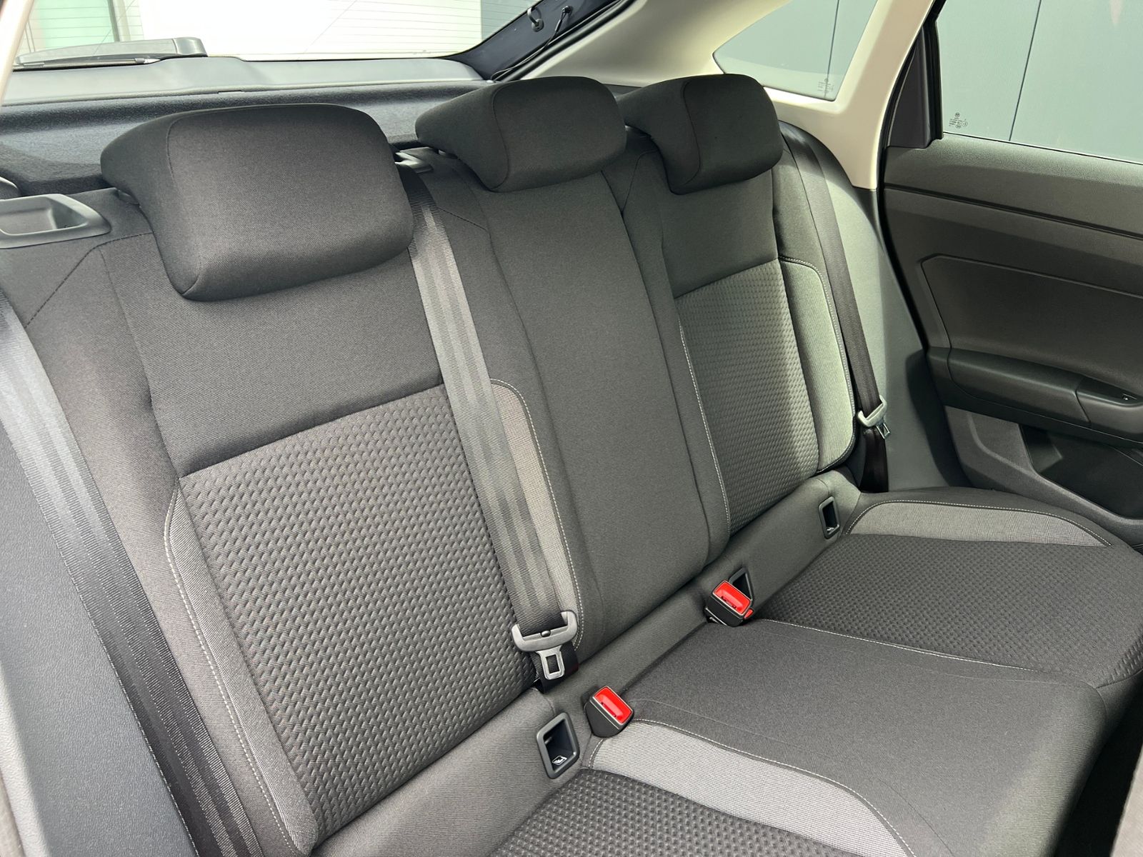 Fahrzeugabbildung Volkswagen Taigo Life 1.0 TSI *IQ.Light, Ready2Discover, Ka