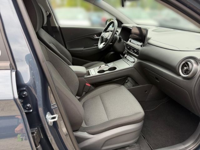Fahrzeugabbildung Hyundai KONA Edition 30+ Elektro 2WD +CARPLAY+KLIMA+SHZ+