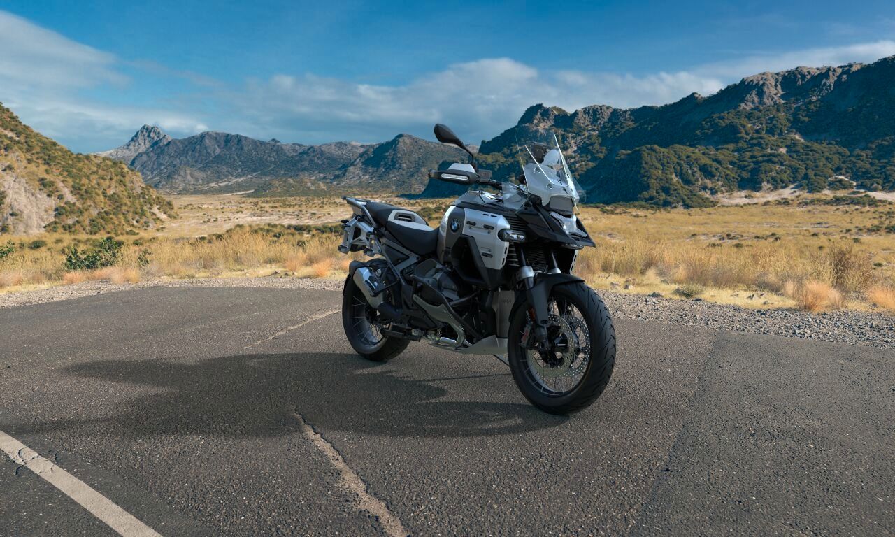 Fahrzeugabbildung BMW R 1300 GS Adventure Triple Black ASA 3 Pakete Ad
