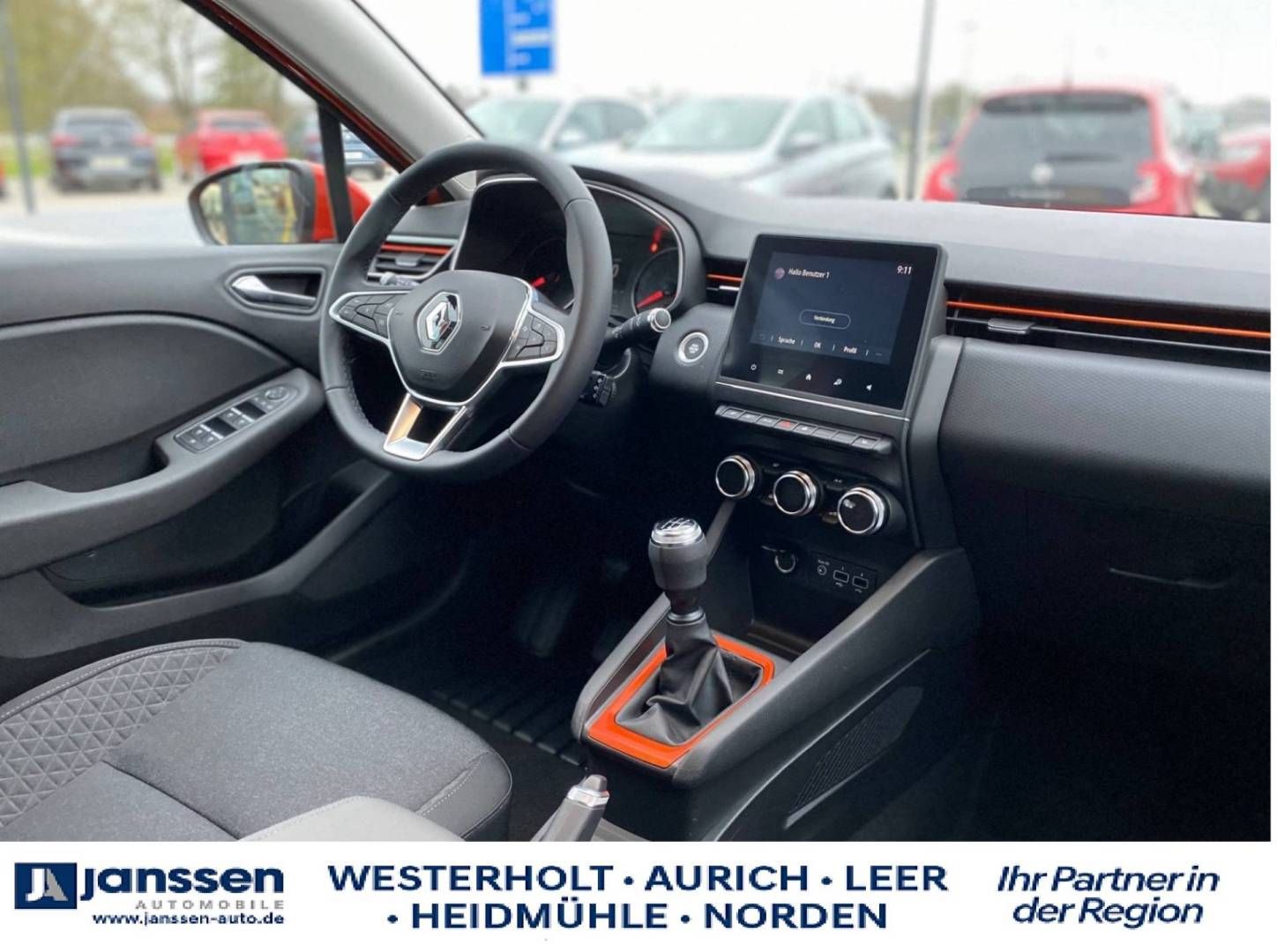 Fahrzeugabbildung Renault CLIO EXPERIENCE TCe 100