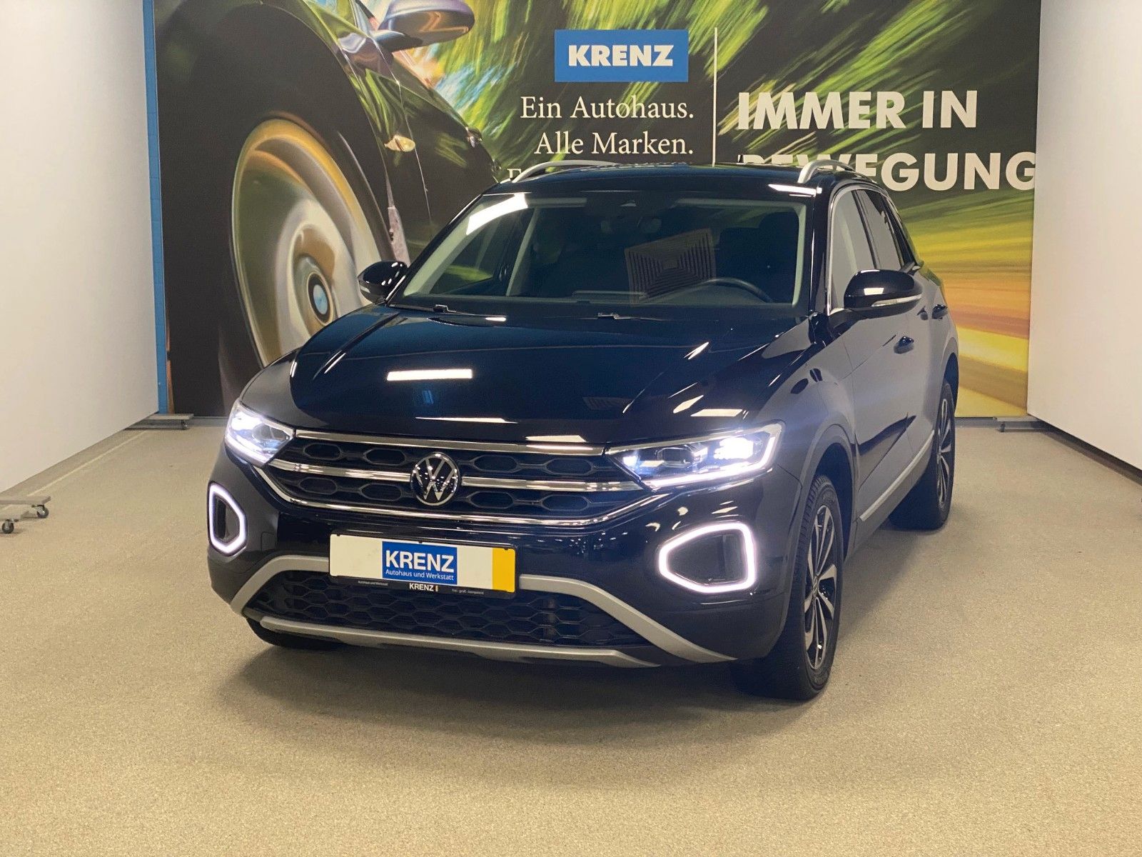 Fahrzeugabbildung Volkswagen T-Roc 1.5 TSI Style+NAVI+1.HAND+AHK+LED Plus+ACC