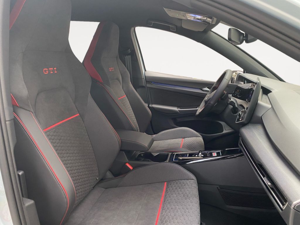 Fahrzeugabbildung Volkswagen Golf 2.0 TSI DSG GTI Clubsport Performance