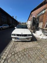 BMW E30 Limousine 318i - BMW 318 aus 1987