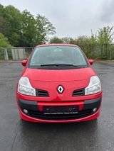 Renault Modus Limited 1.6 16V Automatik Limited - Renault Modus mit Benzin-Antrieb: Kleinbus, 1.6