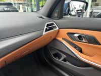 BMW 330 - Vorschau Bild 14