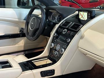 2013 Aston Martin V8 VANTAGE 缩略图 24