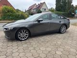 Mazda 3 Fastback *Leder+Bose+LED+360°+HUD+8xAlu*Top - Mazda 3 Gebrauchtwagen in Hamburg