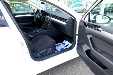 Volkswagen Passat Variant - 12