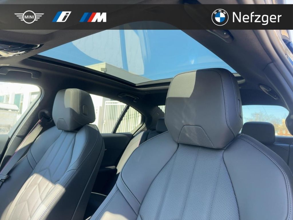 BMW i5 xDrive40 Limousine M Sport Park-Assistent HUD foto 13