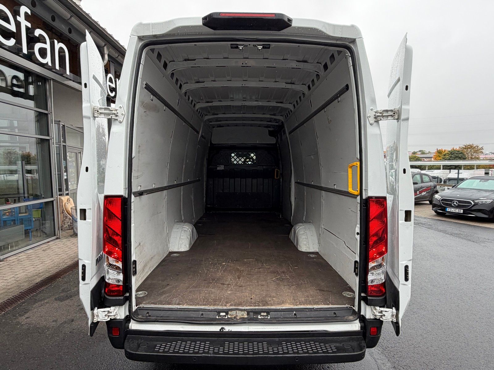 Fahrzeugabbildung Iveco Daily 35S16 V *Klima*R4.100mm*