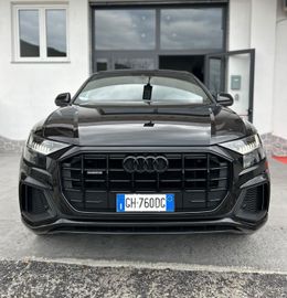 Audi Q8 - 2