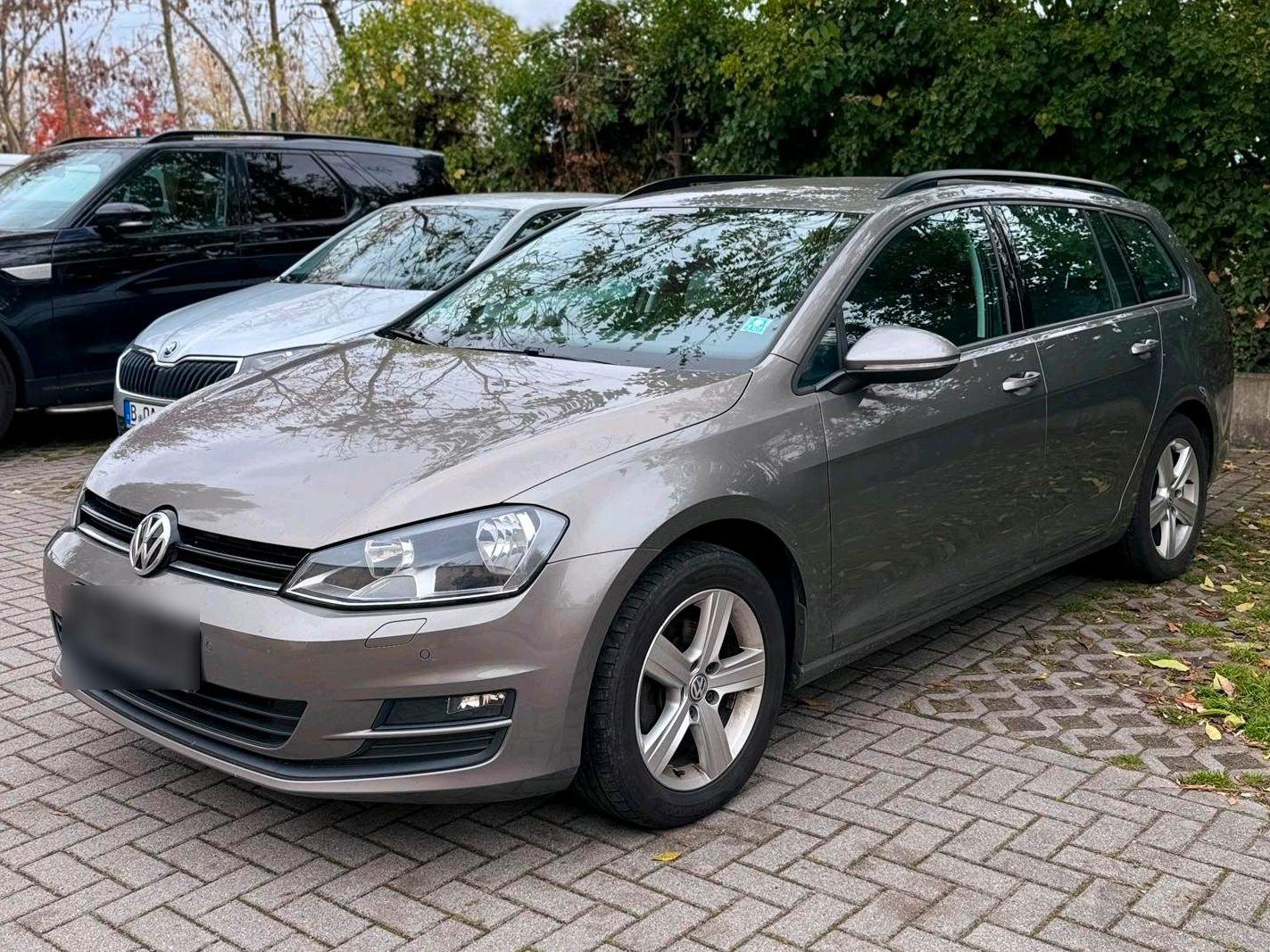 Volkswagen Golf 2015 — interior