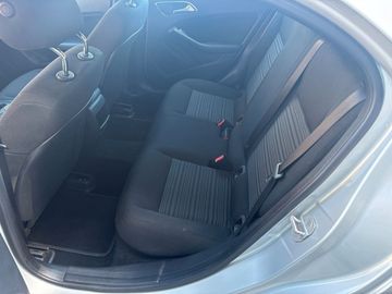 Mercedes A 180 - 11