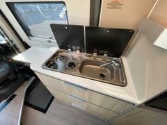 Adria 640 SGX TWIN PLUS | 165 PS, AHK, Solar, Markise