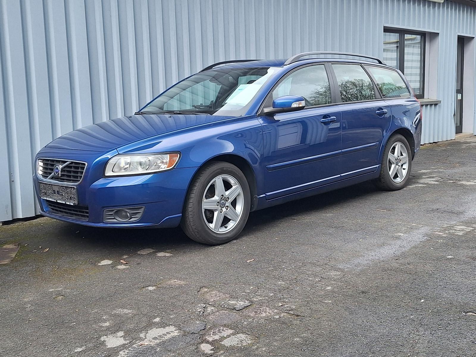 Volvo V50 Kombi 2.0 Momentum AHK PDC