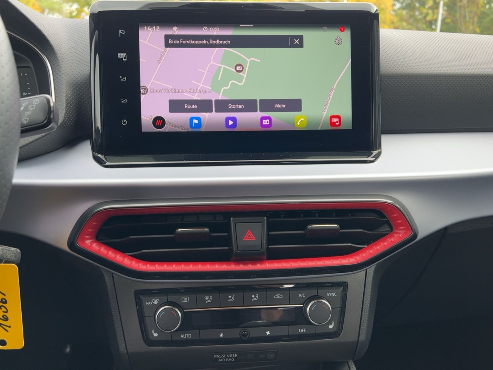 Fahrzeugabbildung SEAT Ibiza 1.0 TSI FR Alu LED Navi Sitzh. App-Con. PD