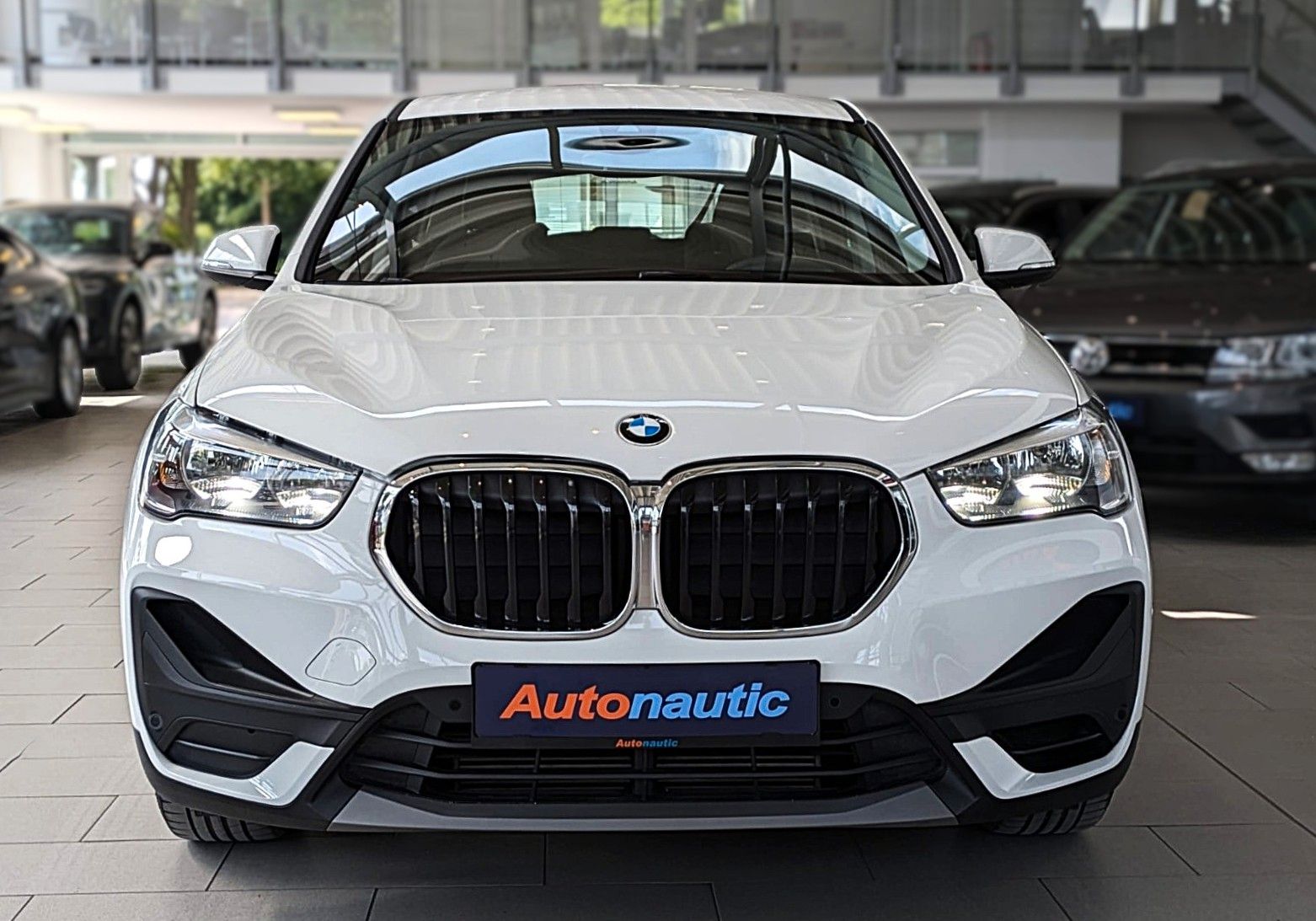 Fahrzeugabbildung BMW X1 18i LCI NAVI SHZ AHK PDC KLIMAAUT 8xALU