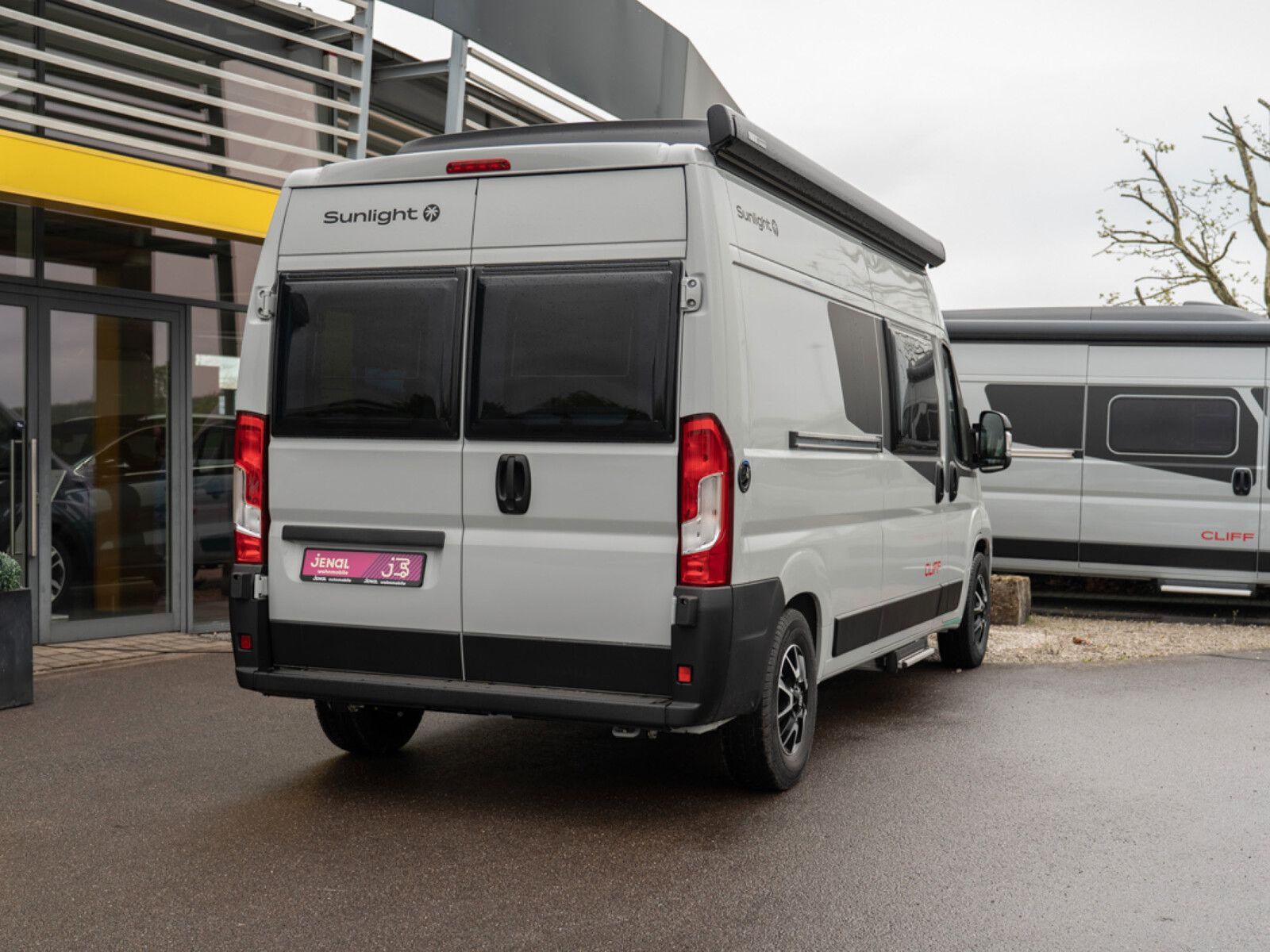 Fahrzeugabbildung Sunlight Adventure Cliff RT 600 Dachzelt, Dieselheizung!