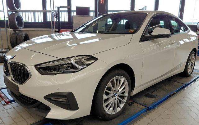 BMW 218i Gran Coupé -- AHK/ ACC/ DrivAssist/ 17LM