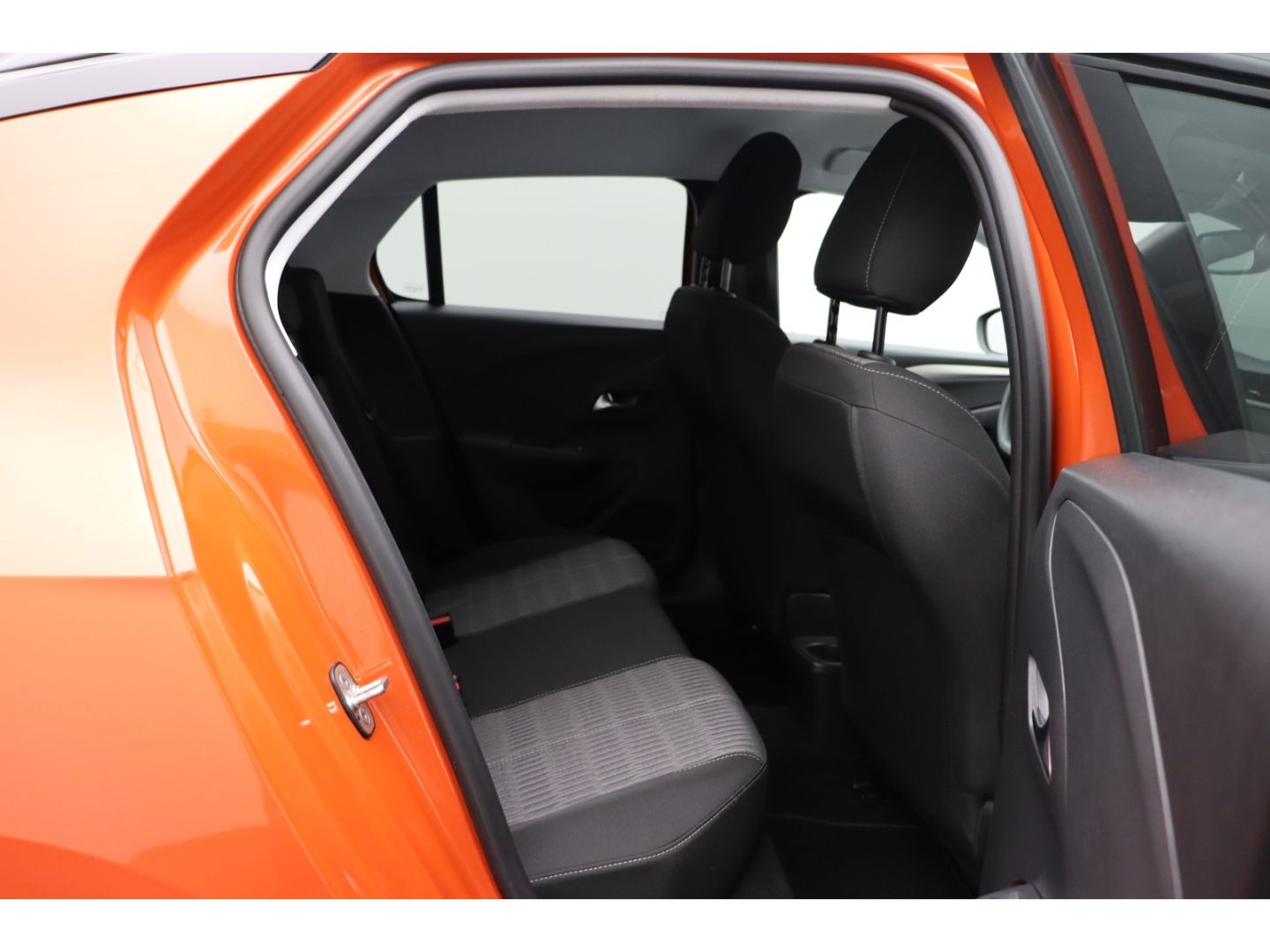 Fahrzeugabbildung Opel Corsa-e F Edition LED Kamera Einparkhilfe