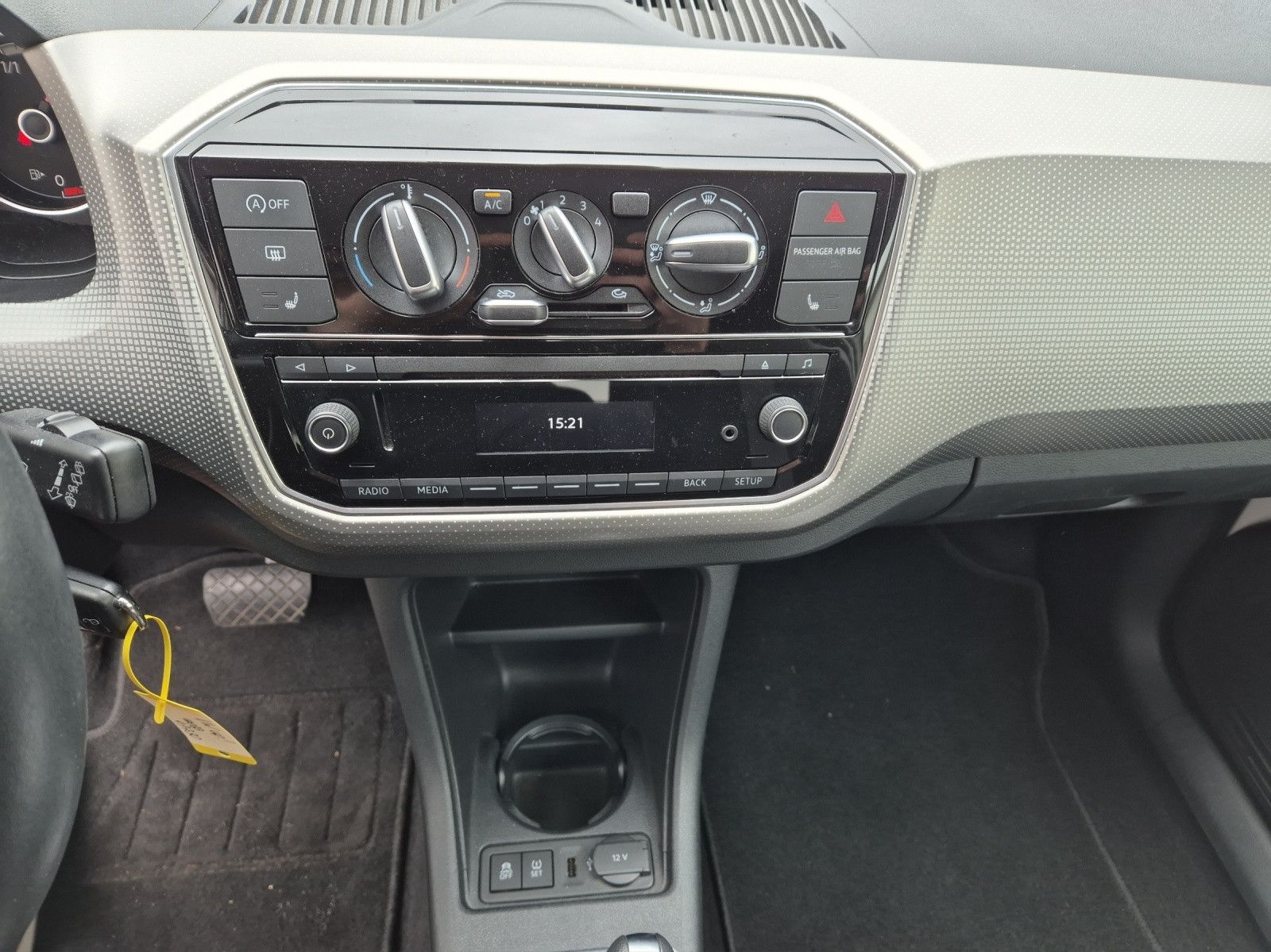 Fahrzeugabbildung Volkswagen up! 1.0 ASG  high up! LED/SHZ/FREI/TEMP/RE/NOT