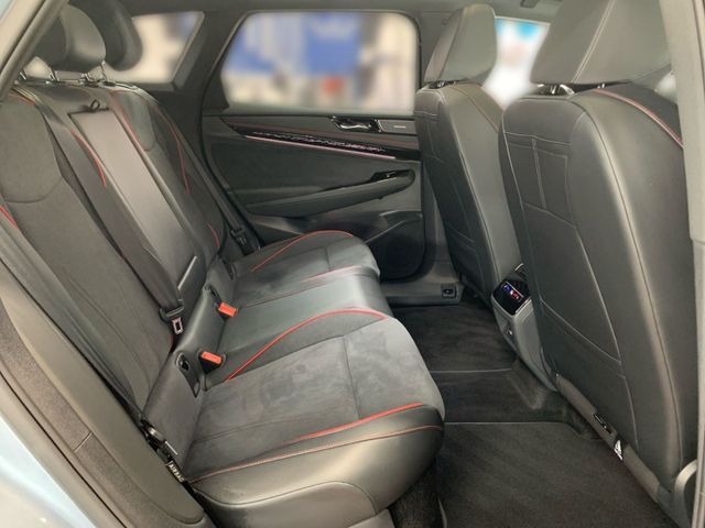 ID.7 Tourer GTX 4M +MATRIX+KAM+PANO+AHK+WÄRME+