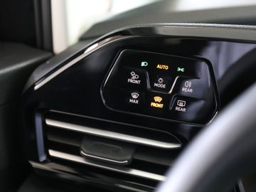 Volkswagen Caddy eHybrid DSG Style LED NAVI ACC KAMERA AHK