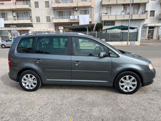 Volkswagen Touran 2.0 TDI DPF Highline