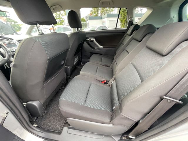Toyota Verso  Travel