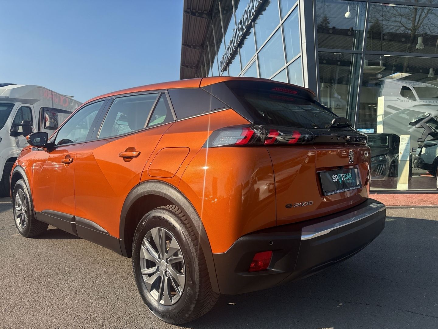 Peugeot 2008 Active Pack Elektro 136 Navi DAB SHZ imagem 3