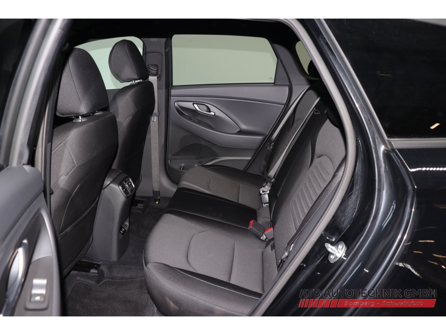 Fahrzeugabbildung Hyundai i30 Kombi 1.5 T-GDi 48V DCT Advantage Navi LED A