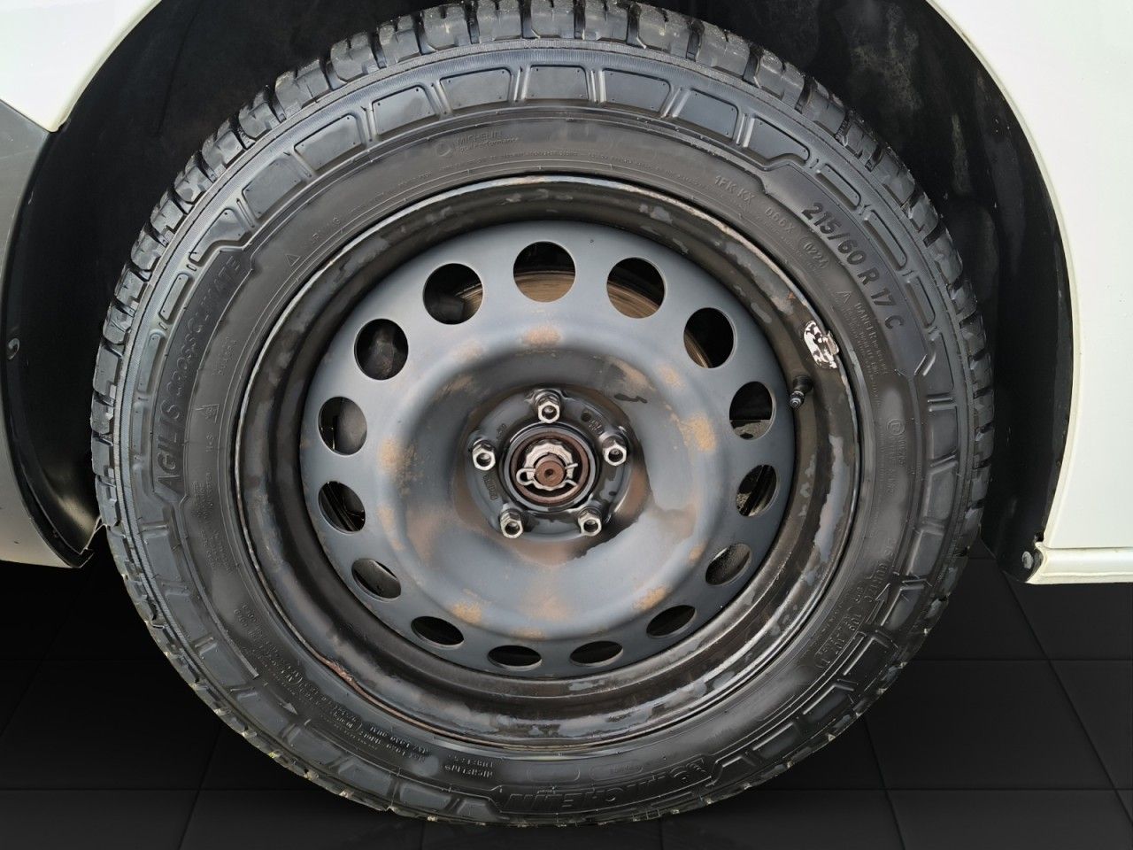 Fahrzeugabbildung Peugeot Expert Kasten Premium L2 / M - AHK uvm.