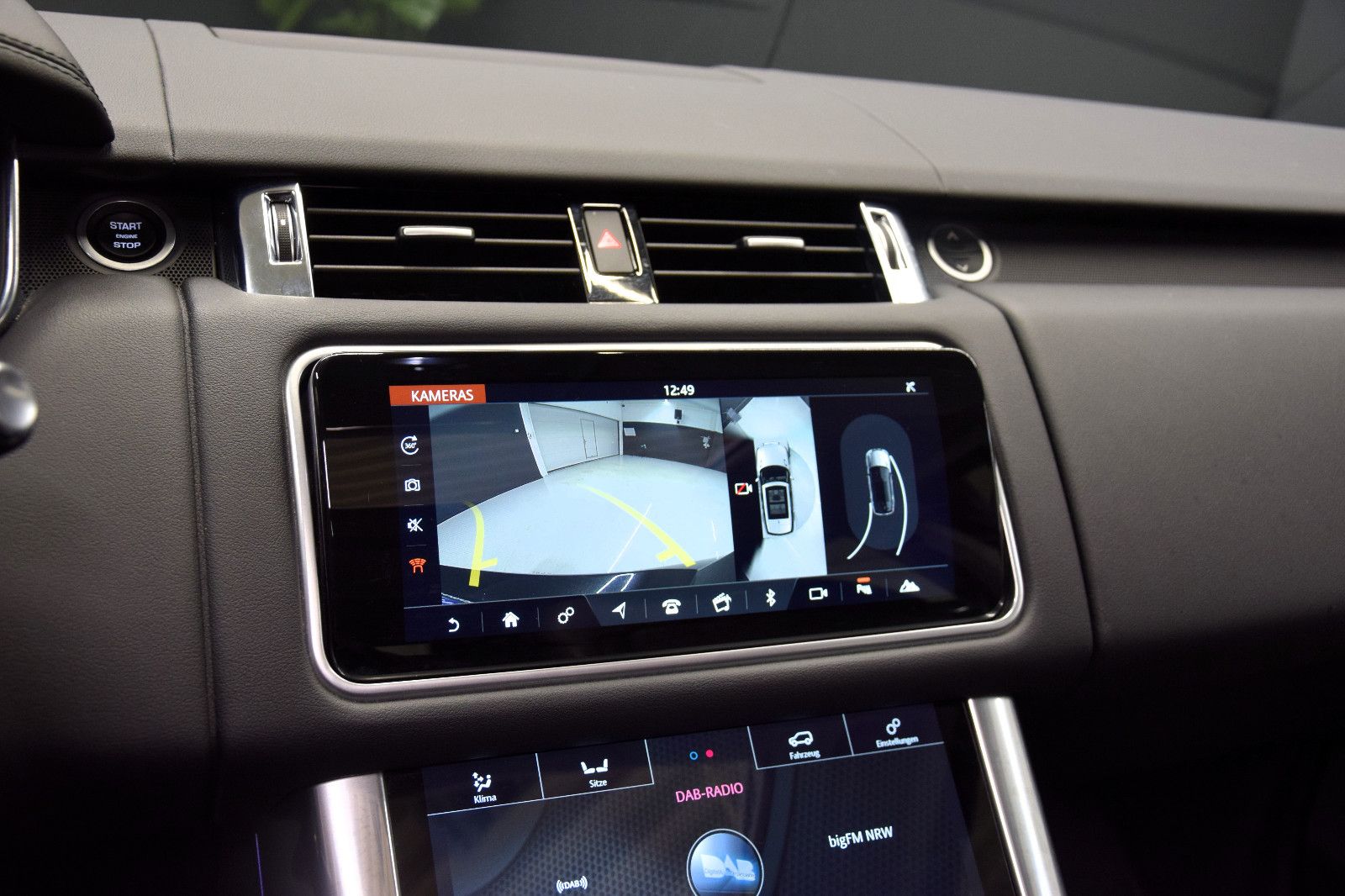 Fahrzeugabbildung Land Rover Range Rover Sport HSE Hybrid Pano HuD Ambi Merid