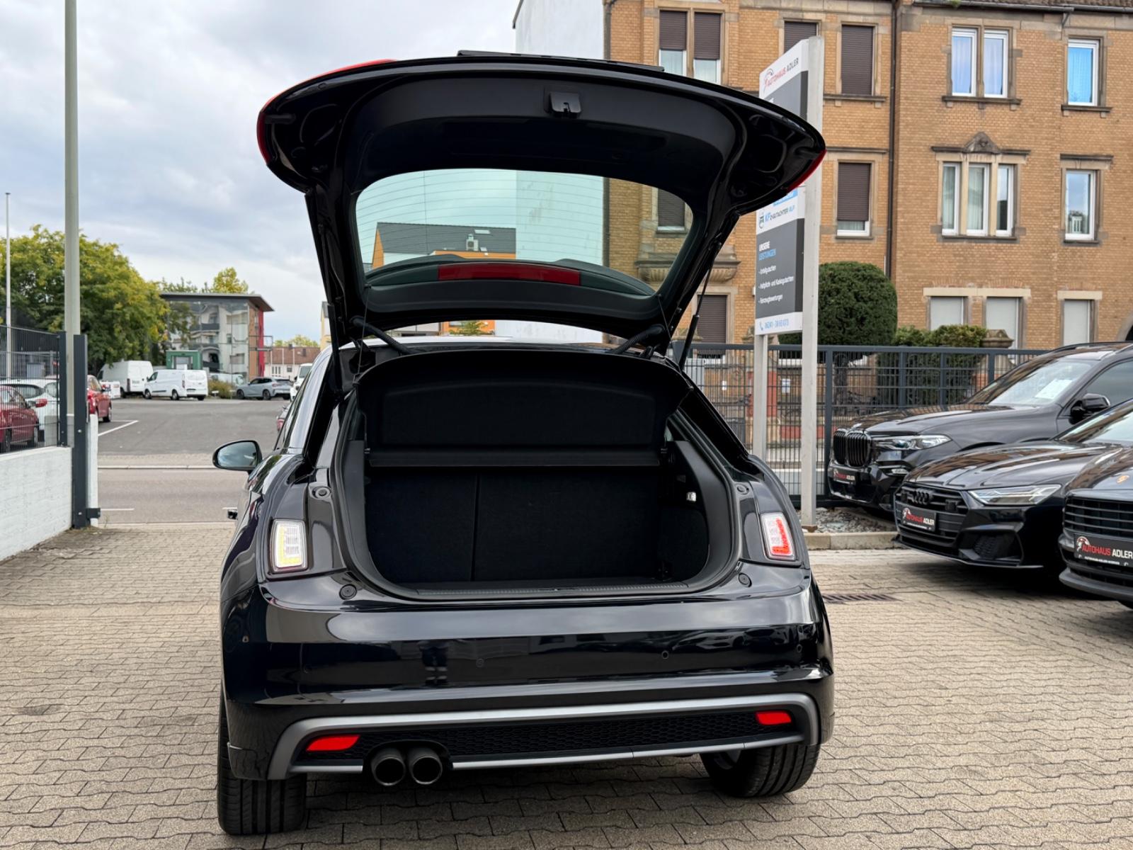 Audi A1 S-Line Sportpaket*1HD*AUTOM*NAV*PDC*LED*73TKM
