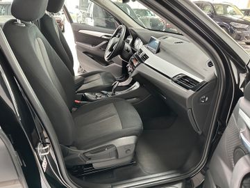 Fahrzeugabbildung BMW X1 sD18i Advantage ParkAssist Navi Lordos Tempom