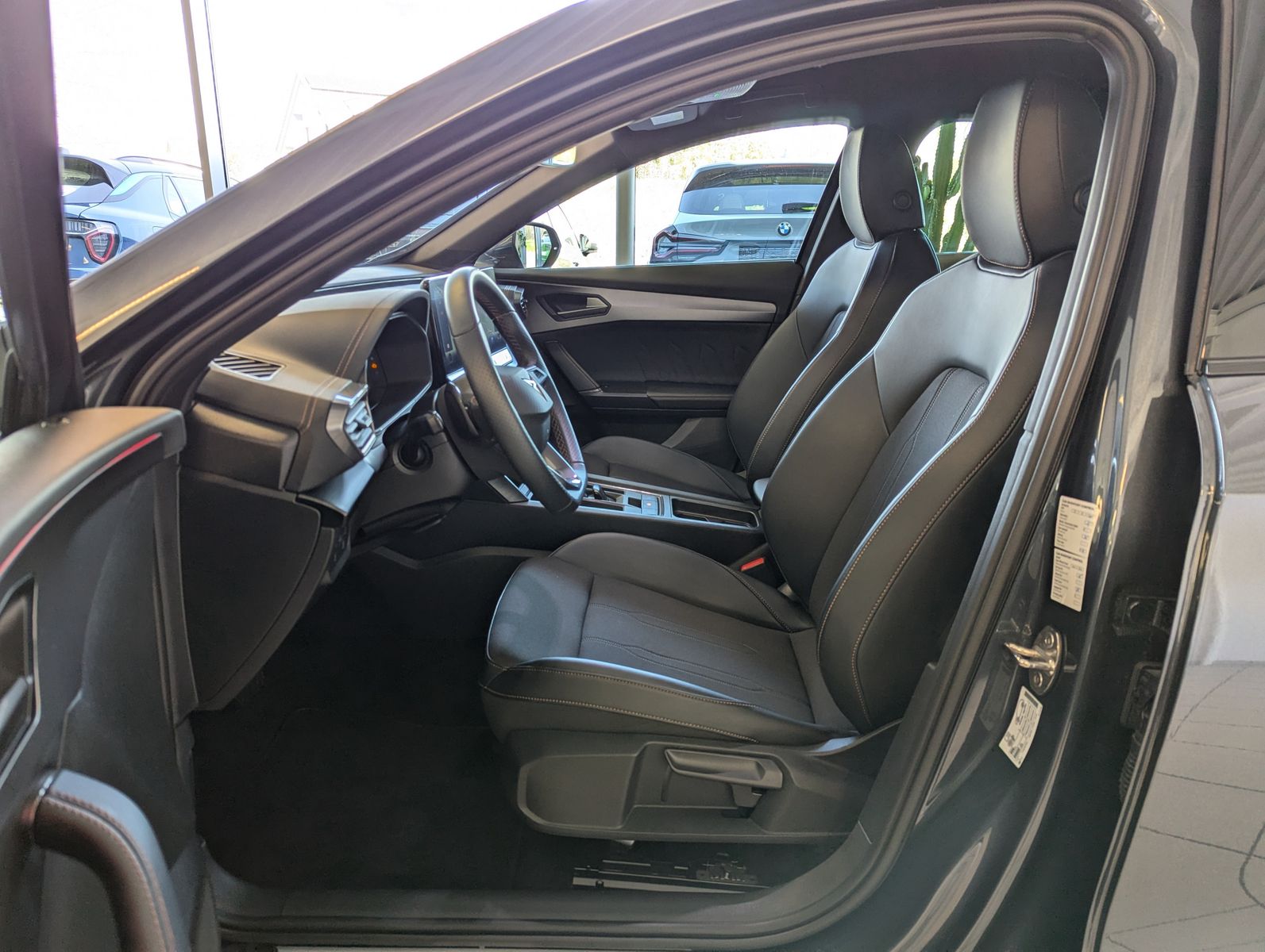 CUPRA Formentor 1.5 TSI DSG DCC Full-Link Cam Navi 19" - Image 11