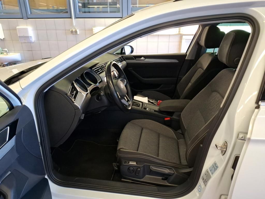Volkswagen Passat - Bild 8