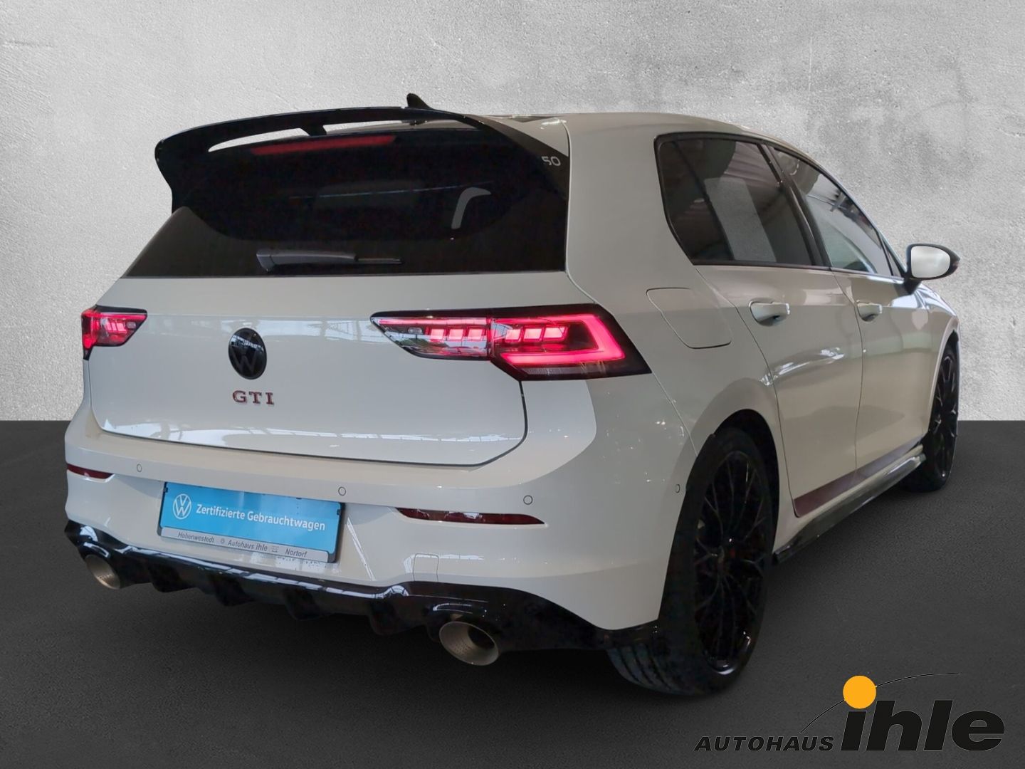 Volkswagen Golf GTI VIII Edition 50 2,0 TSI DSH HARMANN-KAR foto 3
