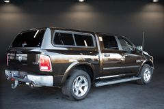 DODGE RAM 1500 5.7l V8 Laramie CrewCab - Unfallfrei