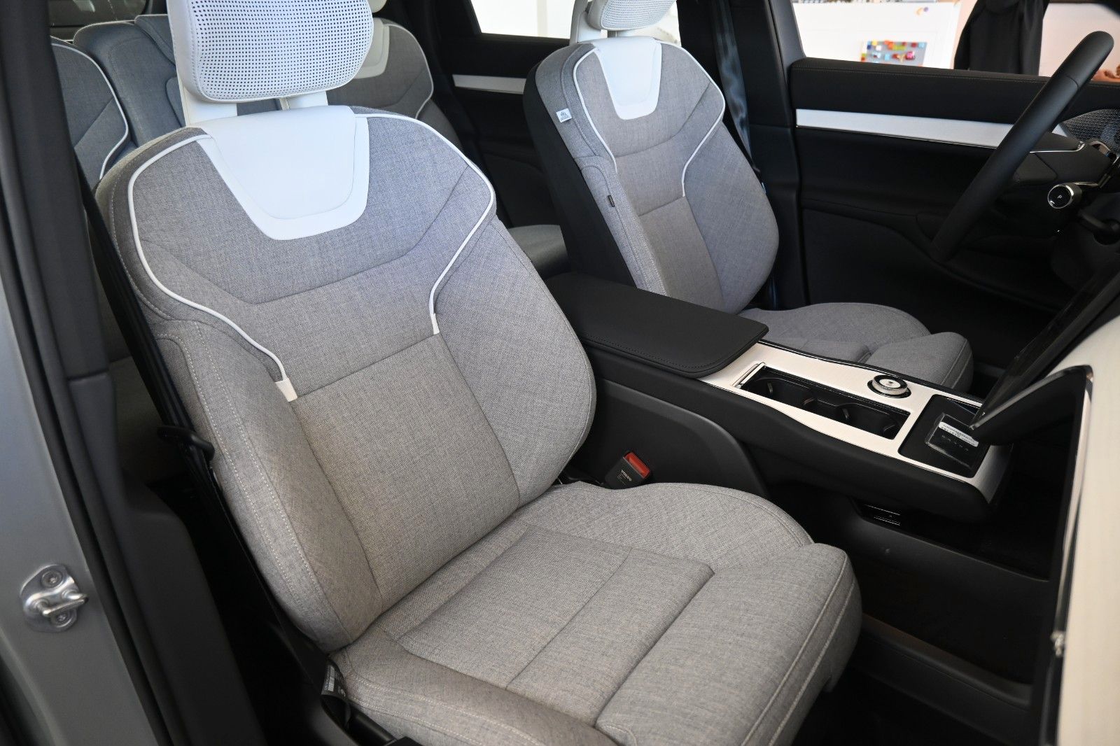 Fahrzeugabbildung Volvo EX90 Twin Motor Performance AWD Ultra 7-Sitze