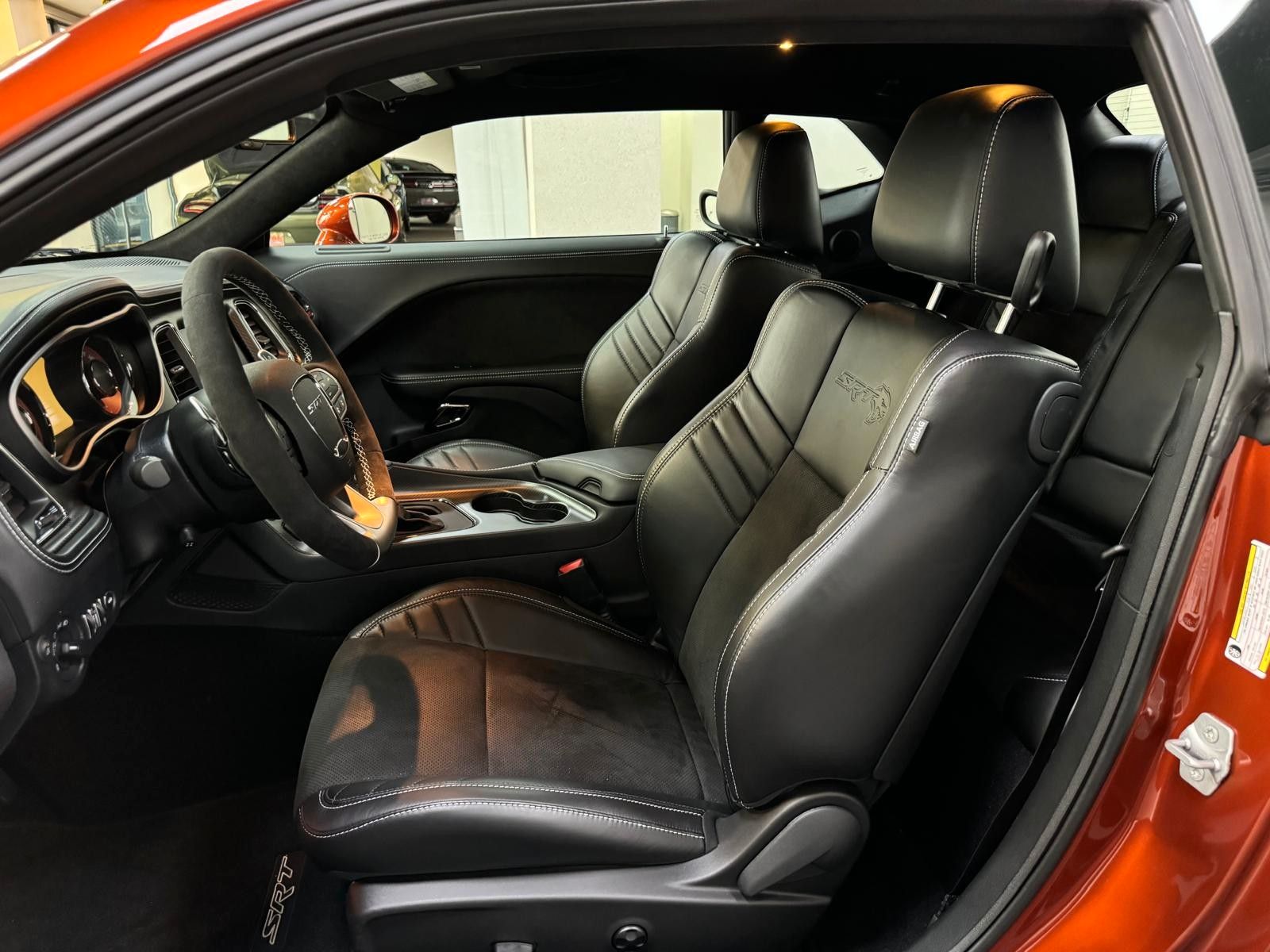 Fahrzeugabbildung Dodge CHALLENGER HELLCAT JAILBREAK -LAST CALL-CARBONE