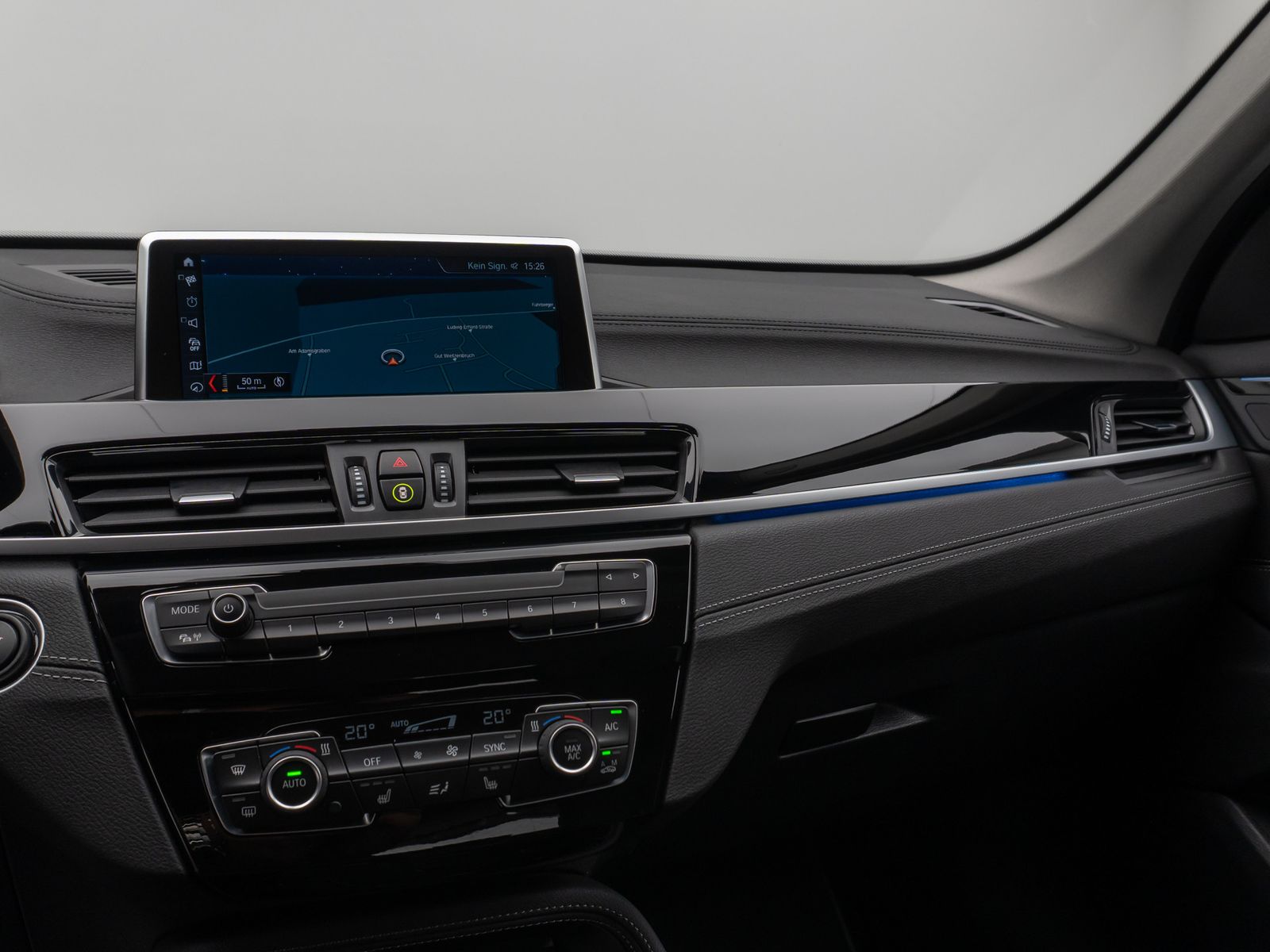 Fahrzeugabbildung BMW X1 xD25e Sport Line Kamera DAB Geschwindigkeitsr
