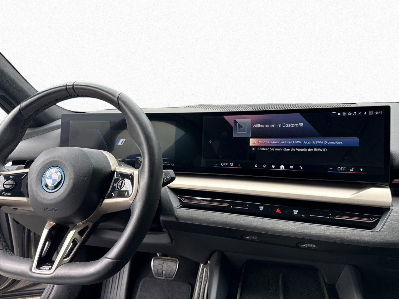 BMW 530e Touring M Sport PRO DrAs+ B&W LCPro Ad.LED